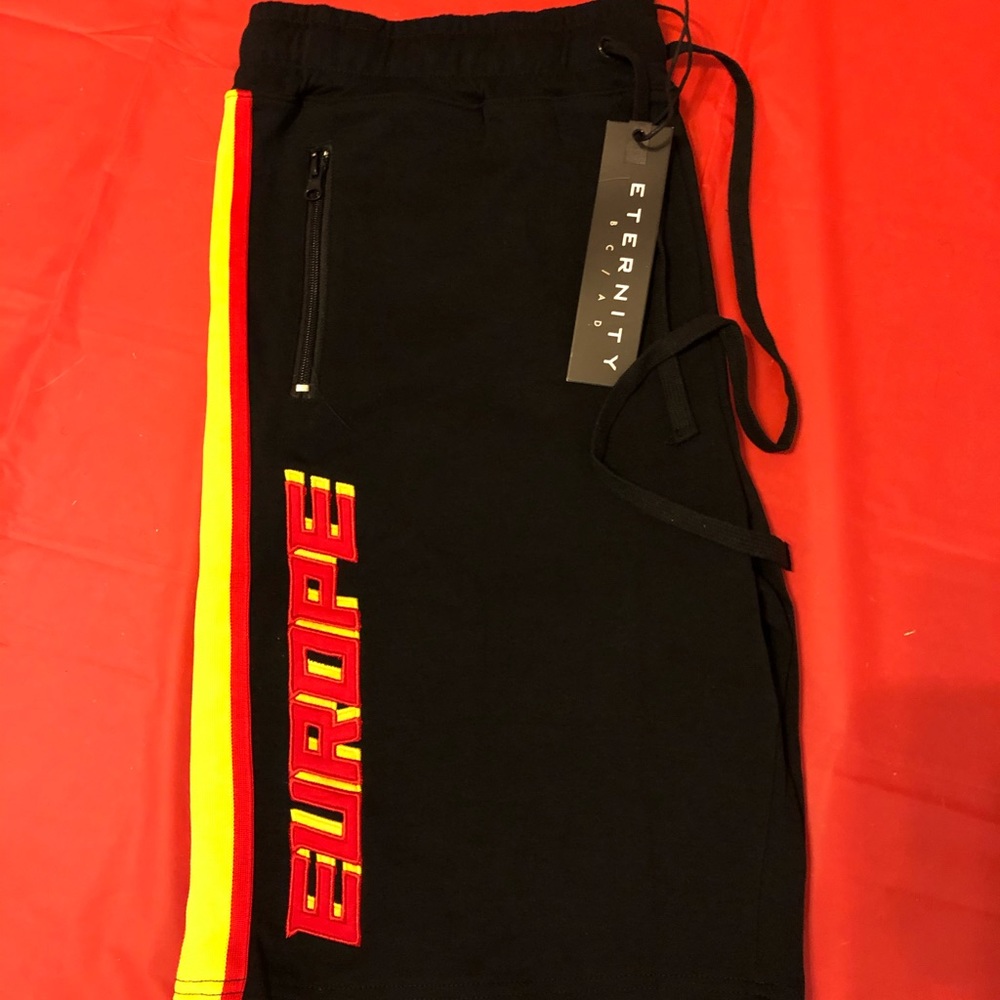 Pants - Picture 3 of 4